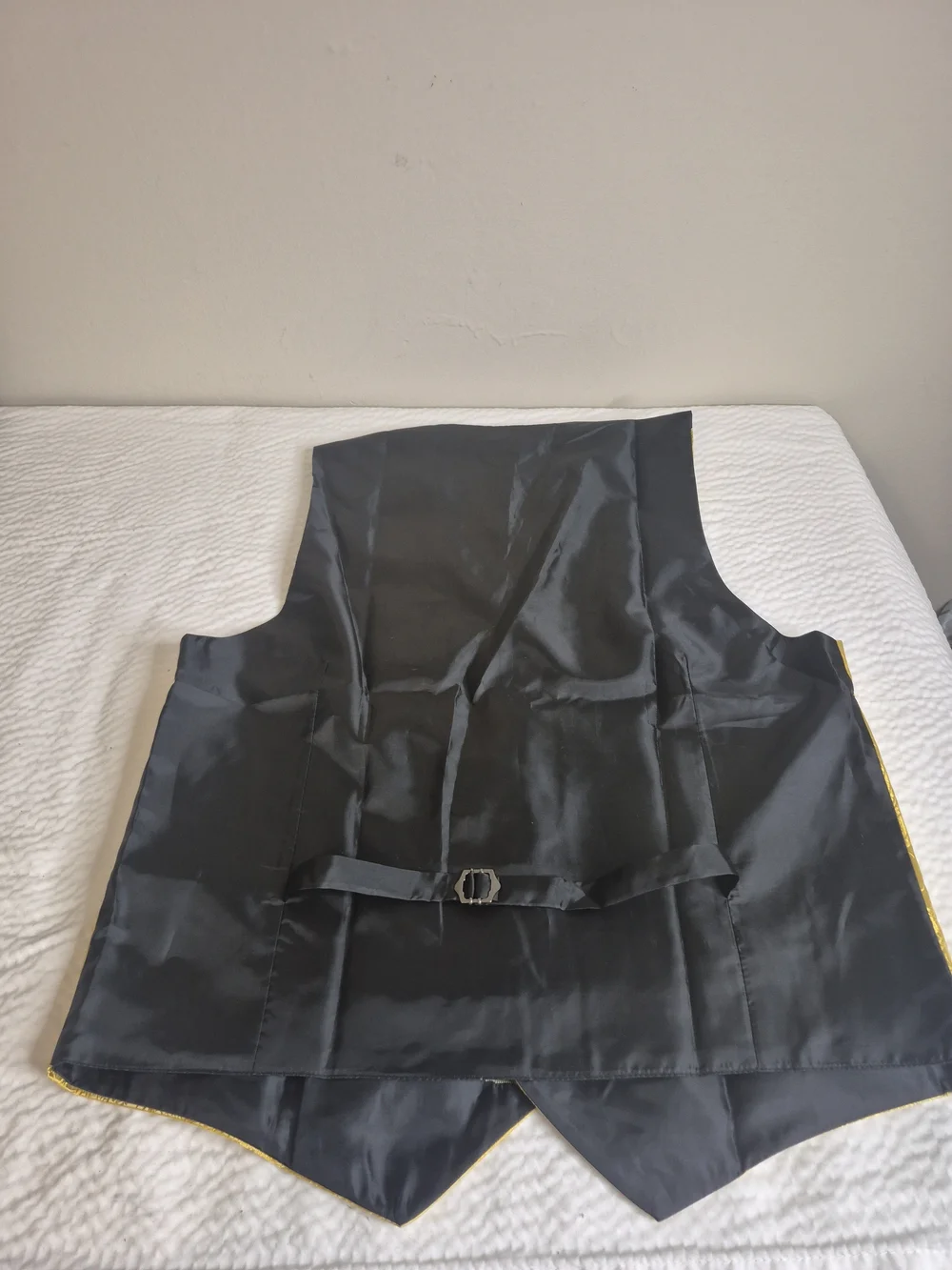 Barry.Wang Gold Paisley Formal Vest M  Regular Size Men's Dress Waistcoat